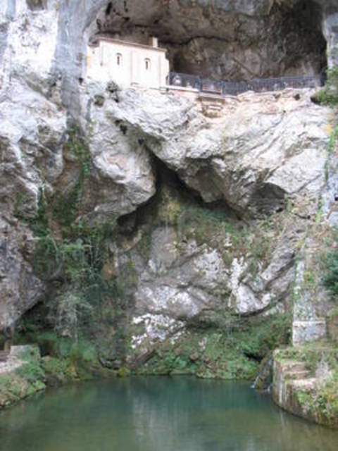 Cueva de Covadonga